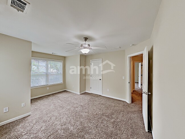 Building Photo - 252 Ascott Lane