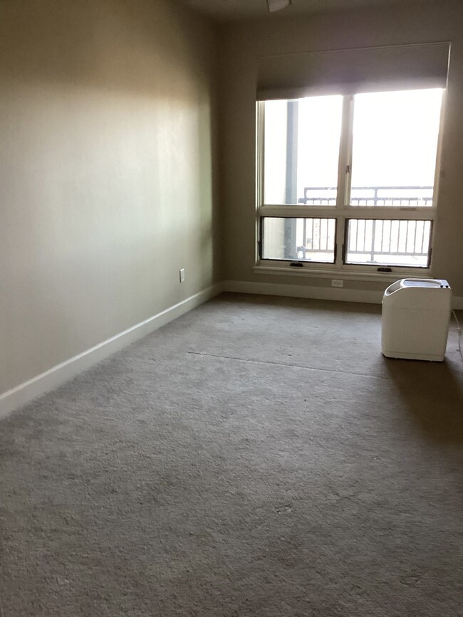 Building Photo - Modern 2 Bed, 2 Bath Condo in Littleton, C...