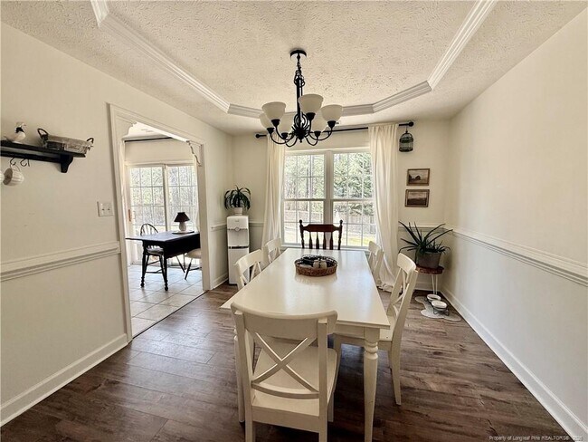 Building Photo - 234 Pender Rd