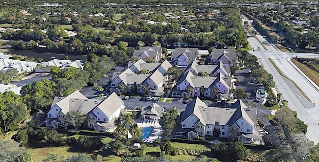 Building Photo - 1611 SE Pomeroy St