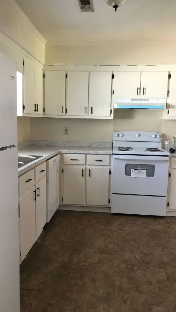 Building Photo - 109 Baysden Dr