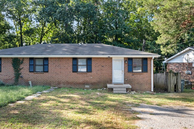 Building Photo - 4432-4434 Central Valley Dr