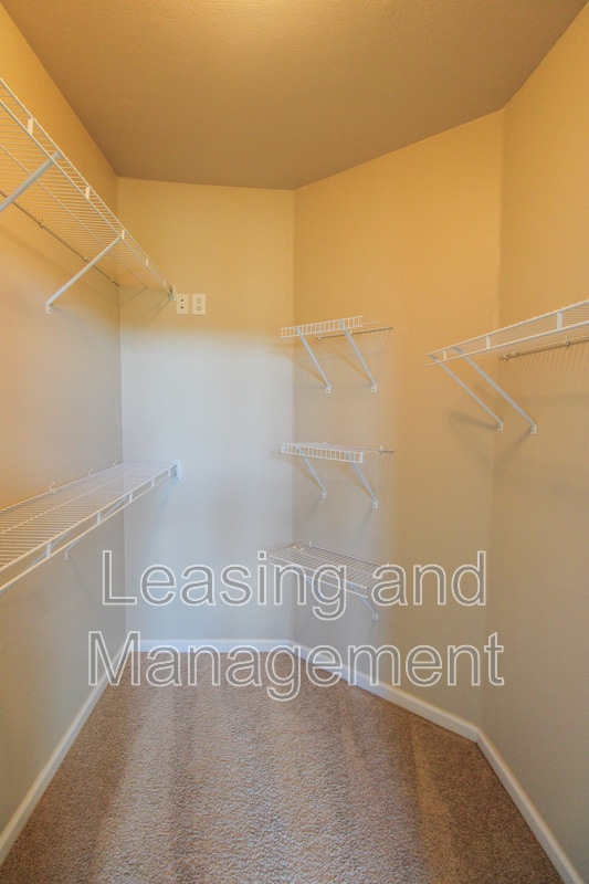 Building Photo - 2037 Telfair Way