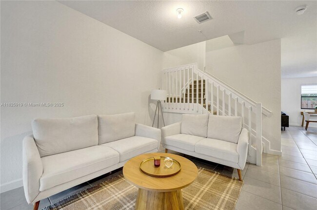 Building Photo - 242 SW 159th Ln