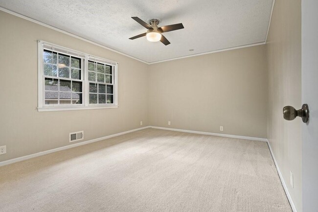 Building Photo - 1524 Brompton Ct
