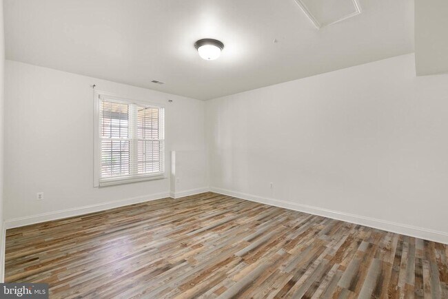 Building Photo - 6058 Sugarstone Ct