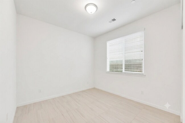 Building Photo - 5029 Copper Sunset Way