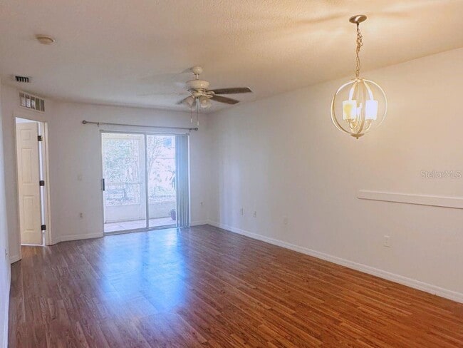 Building Photo - 2770 Club Cortile Cir