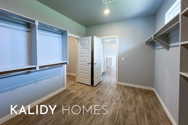 Building Photo - 17857 Salem Rd