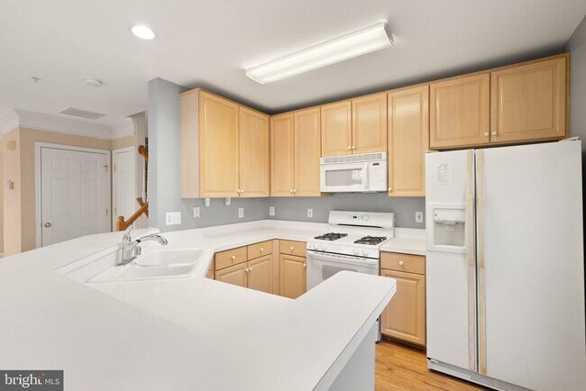 Building Photo - 12739 Fair Crest Ct