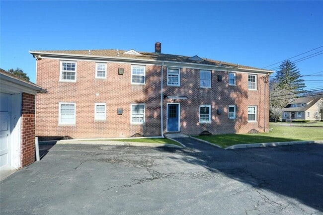 Building Photo - 1 Rockland Ave