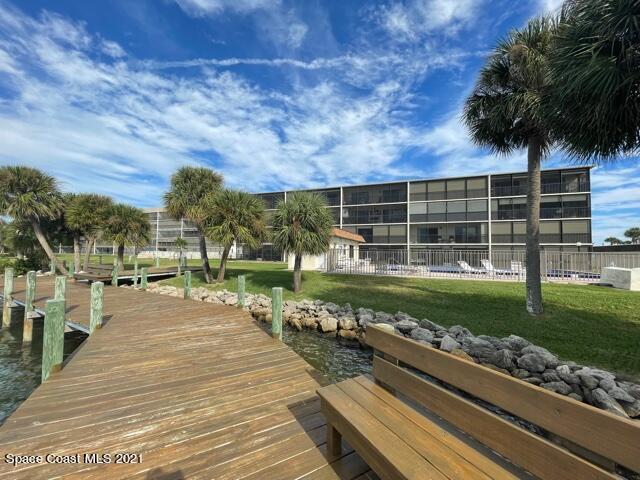 Building Photo - 3833 S Banana River Blvd