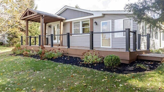 Building Photo - 679 Lakengren Dr