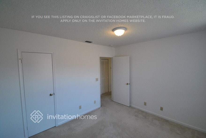 Building Photo - 12231 Dartmoor Dr