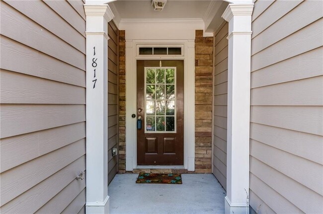 Building Photo - 1817 Waterside Dr