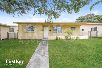 Building Photo - 2200 N 55th Ave
