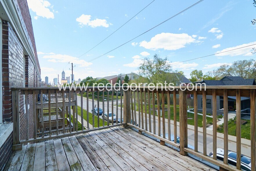 Building Photo - 1337 E Market St