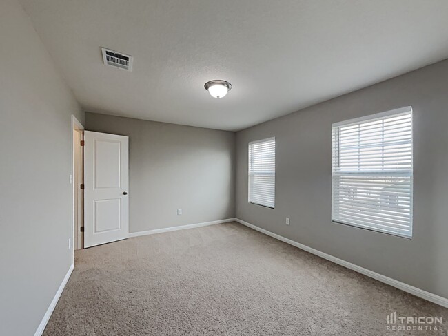 Building Photo - 144 Peony Ln.