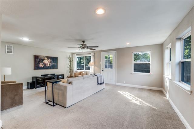 Building Photo - 10226 Eastwood Dr