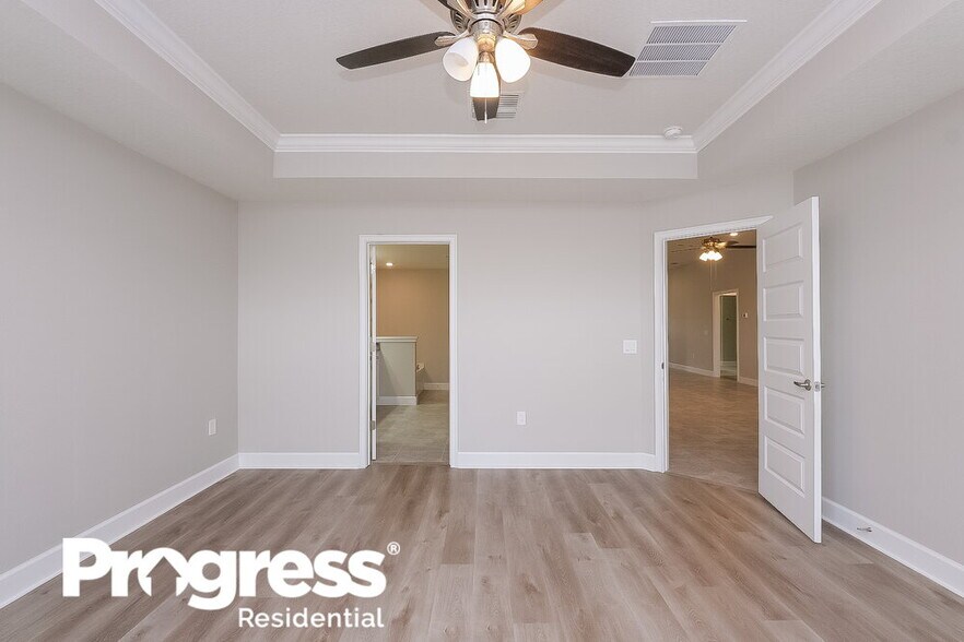 Building Photo - 14445 Potterton Cir