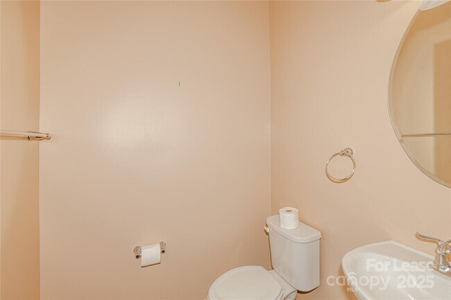 Building Photo - 7402 Dover Mill Dr SW