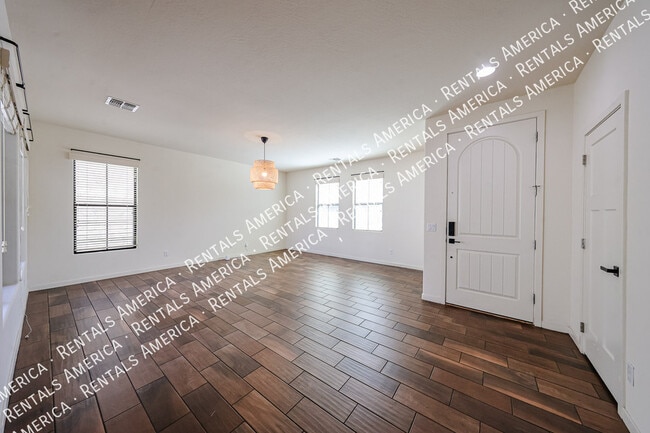 Building Photo - 10428 E Nopal Ave