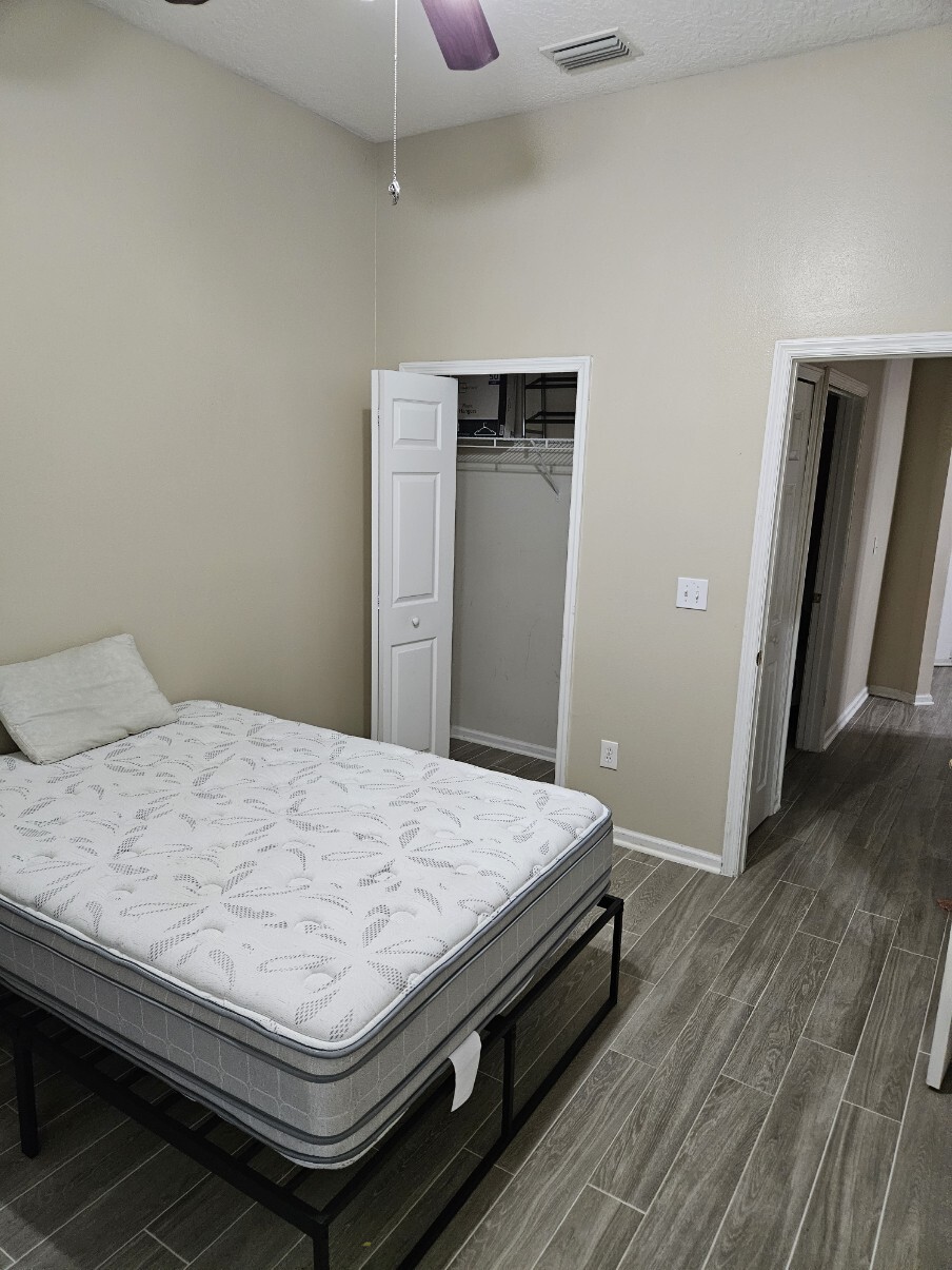 Bed room-1 - 8200 White Falls Boulevard