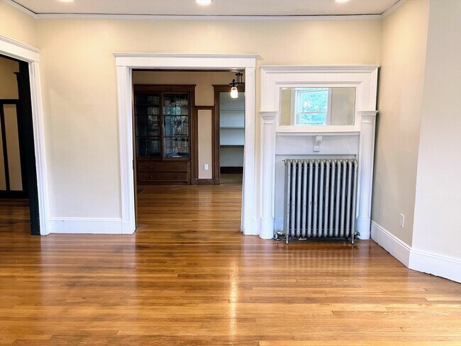 Building Photo - 351 S Huntington Ave
