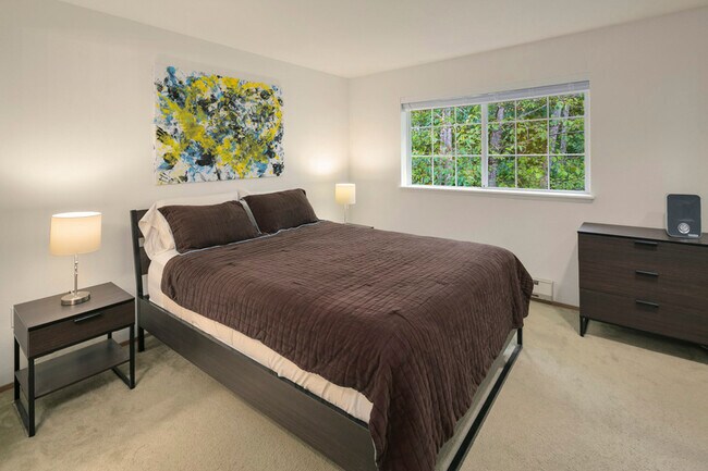 Building Photo - 23321 Cedar Way