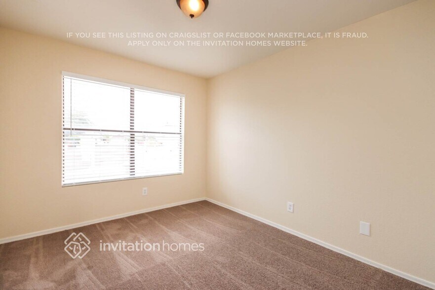 Building Photo - 18285 N 87th Dr
