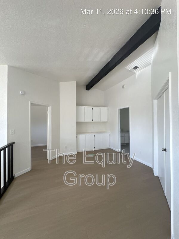 Building Photo - 1942 E Woodsville Ct