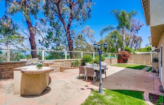 Building Photo - Your Dream Home Awaits on a Peaceful Cul-d...