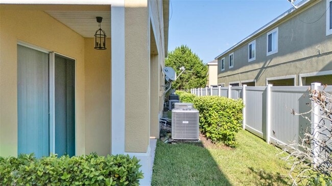 Building Photo - 8525 Trail Wind Dr