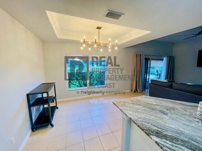 Building Photo - 9135 Astonia Way