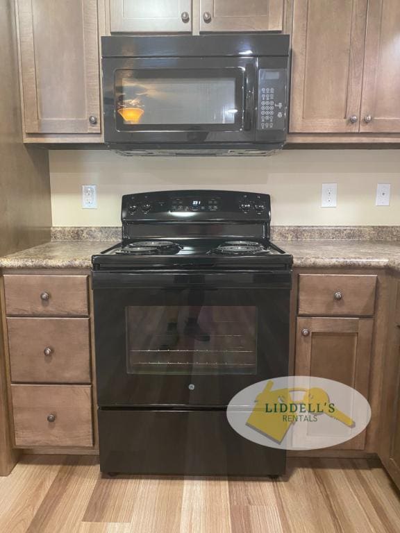 Building Photo - 308 W Locust St