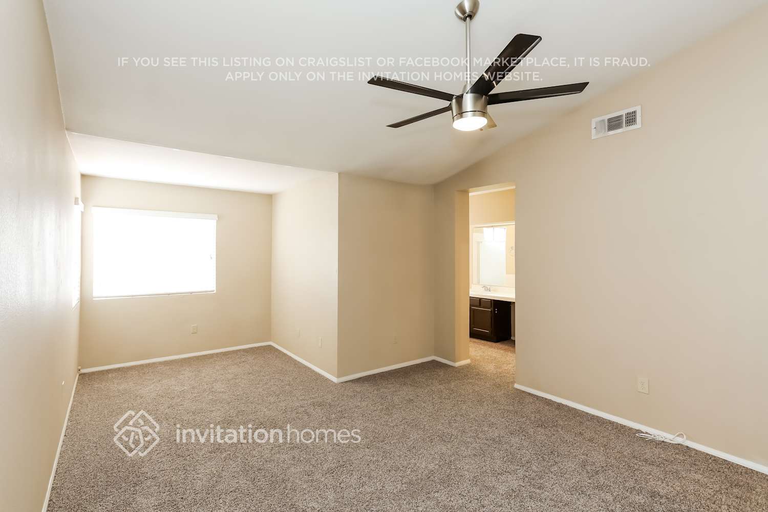 Building Photo - 40032 White Leaf Ln