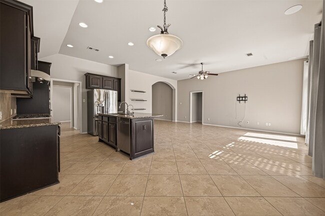 Building Photo - 13612 Evening Wind Dr