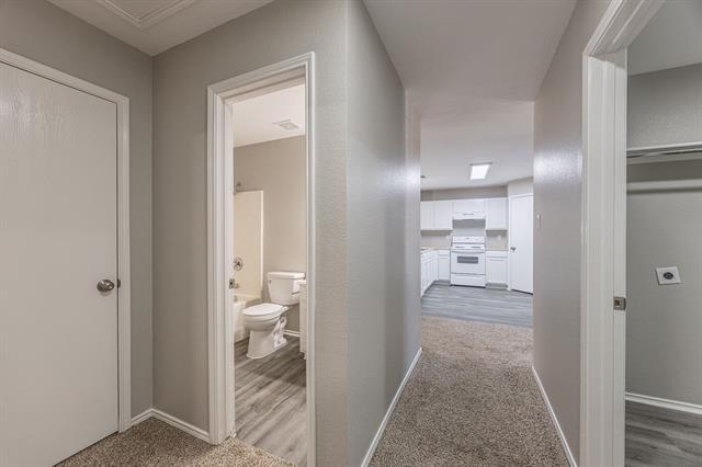 Building Photo - 2831 Grandview Dr