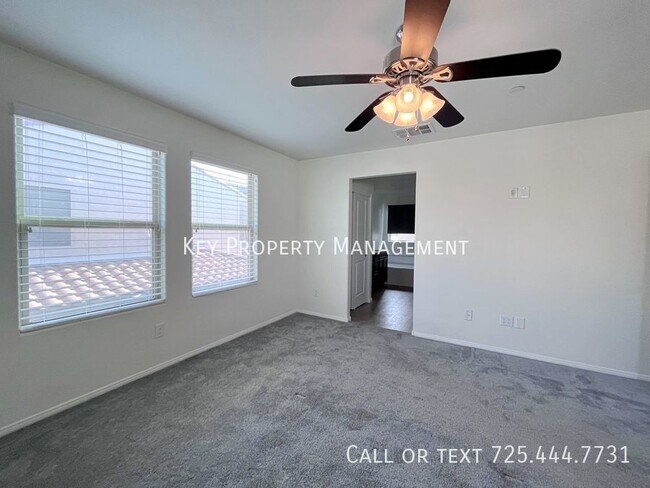 Building Photo - 2 STORY 3 BEDROOM 2.5 BATH + LOFT HOME IN ...