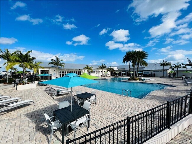 Building Photo - 35 NE Nautical Dr