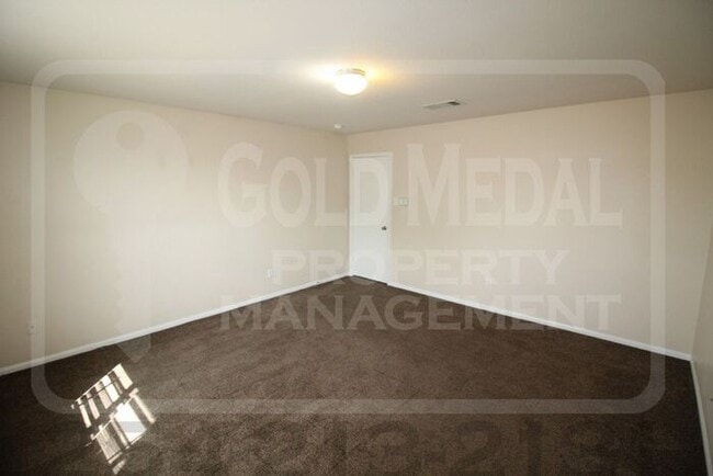 Building Photo - 505 Perseus Dr