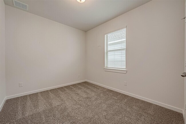 Building Photo - 17110 Pentland Hls Wy