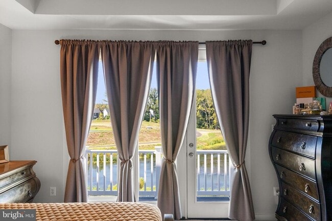 Building Photo - 619 Glenn Lk Dr