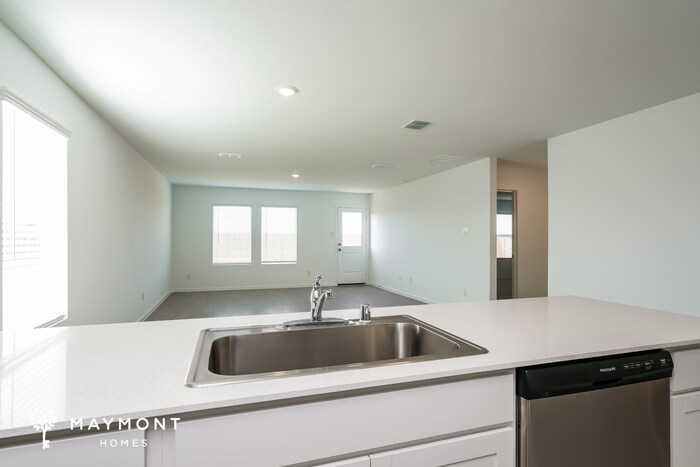 Building Photo - 3033 Tooley Dr