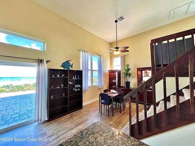 Building Photo - 799 Shell St