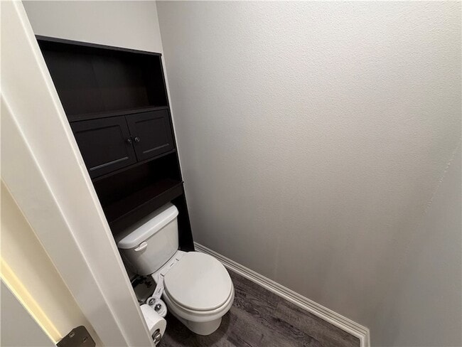 Building Photo - 6025 W Quinn St