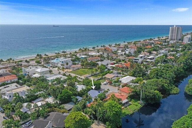 Building Photo - 3305 NE 16th Ct