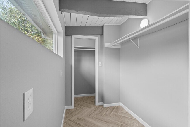 Building Photo - 5001 Nina Lee Ln