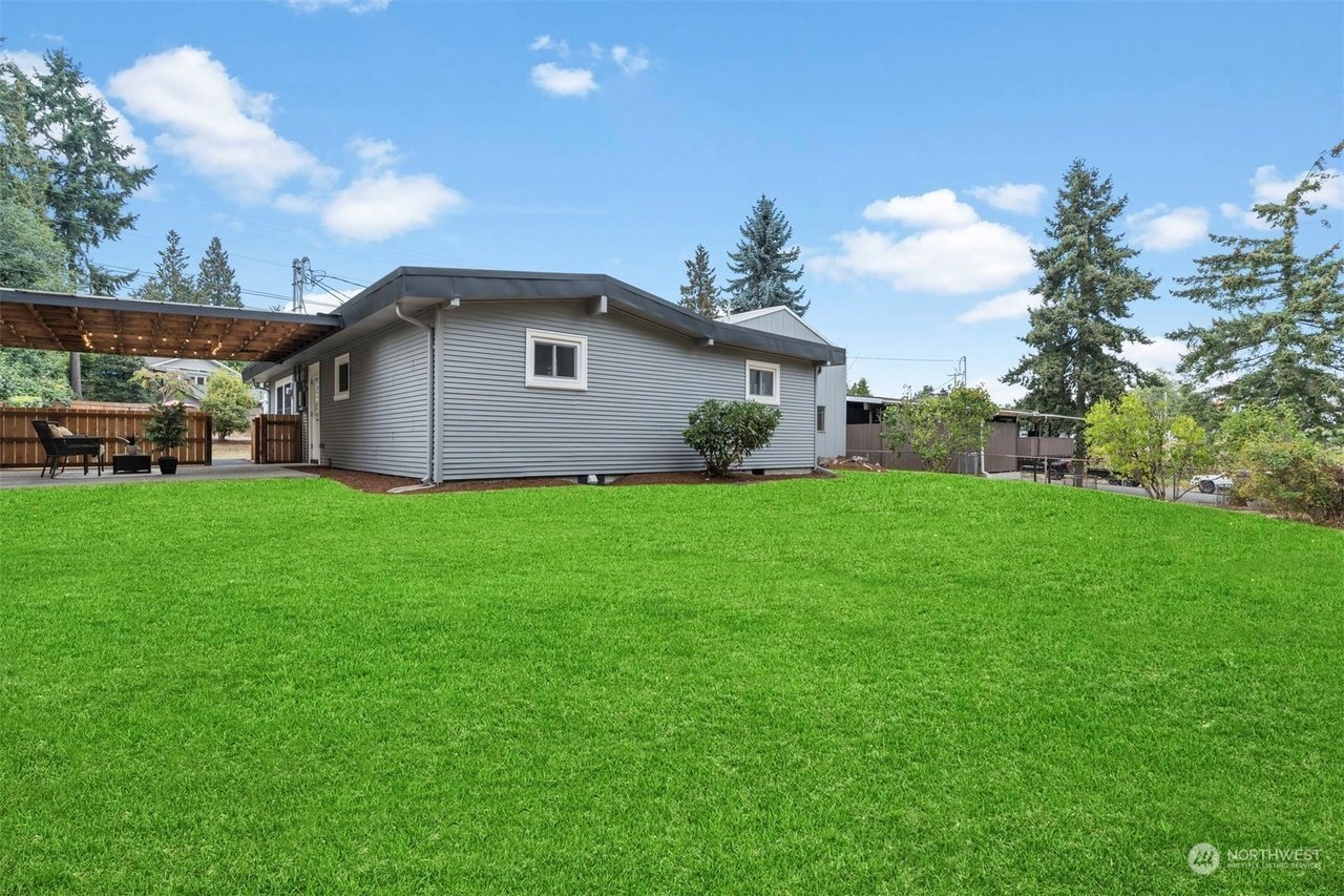 Building Photo - 18912 46th Ave S