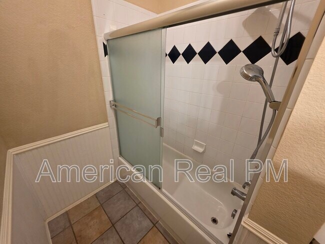 Building Photo - 13218 Grayhawk Boulevard